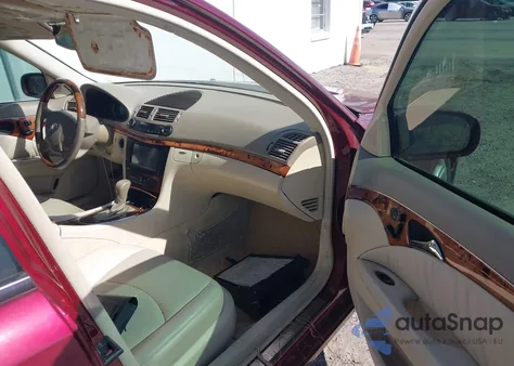 2004 Mercedes-Benz E 500 из США, поврежденный, VIN WDBUF70J84A515103